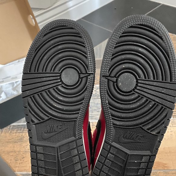 Kid's Jordan 1 Low Gym Red Black Pebbled (GS) - Reverse Bred - Picture 6 of 8